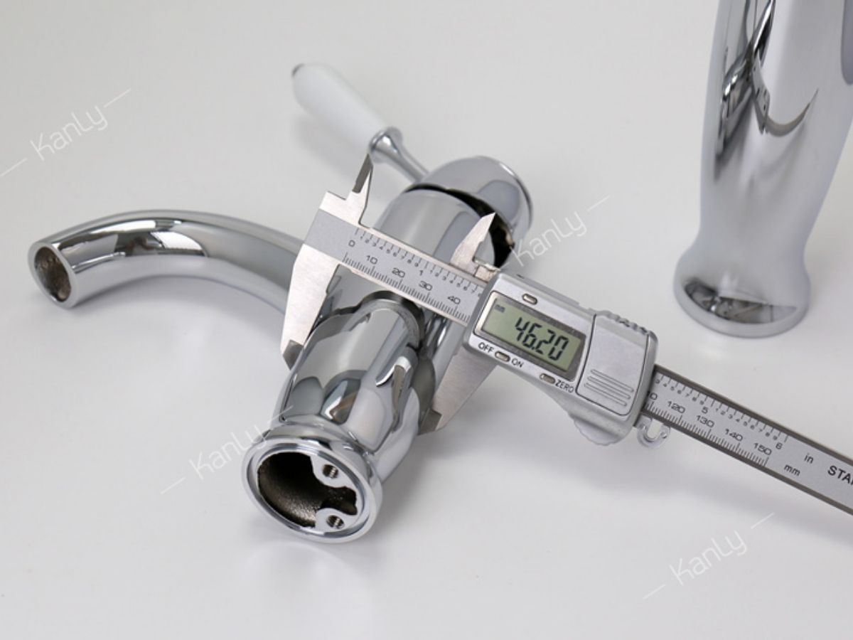 Vòi chậu lavabo nóng lạnh bằng đồng Kanly CHA09