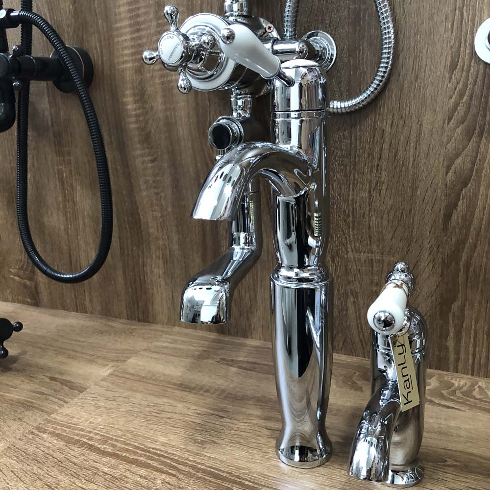 Vòi chậu lavabo nóng lạnh thân cao Kanly CHA09