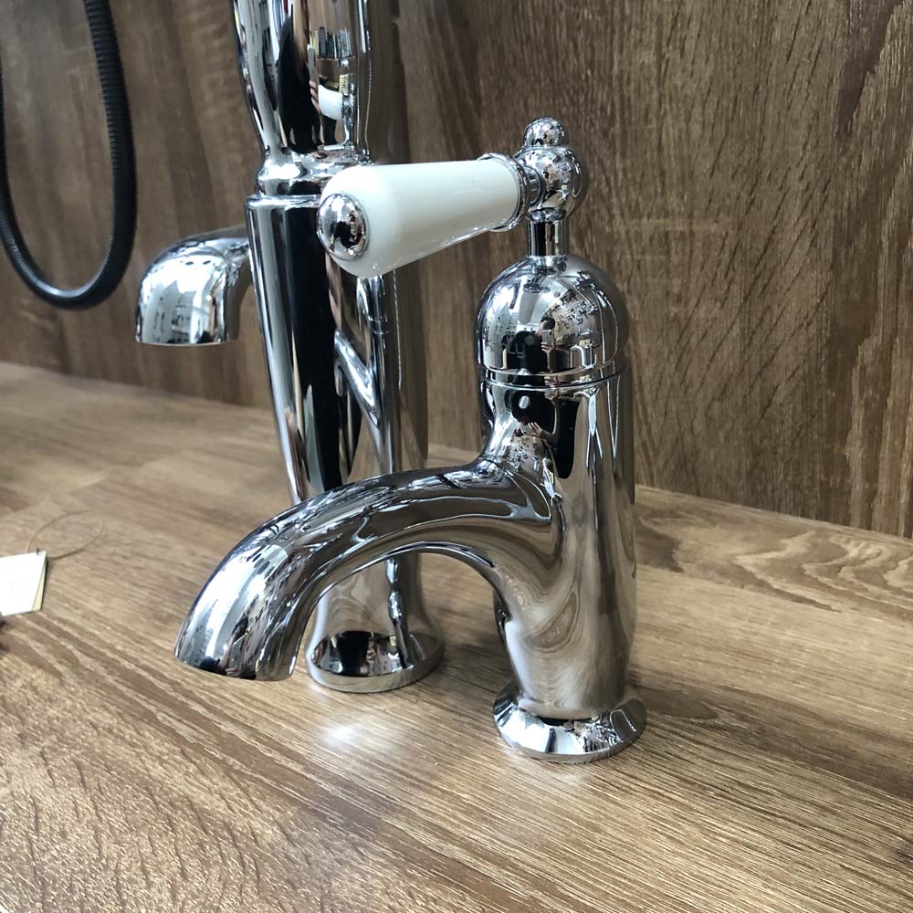 Vòi chậu lavabo nóng lạnh thân cao Kanly CHA09