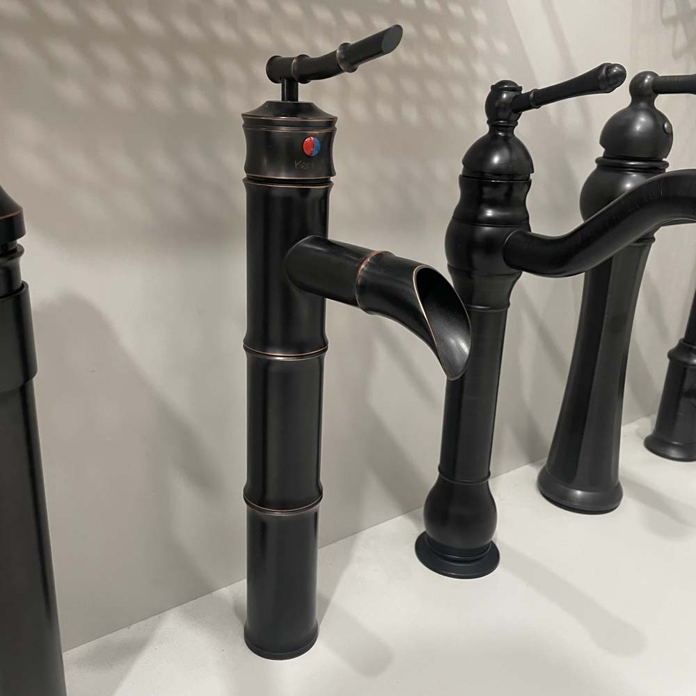 Vòi lavabo nóng lạnh bằng đồng Kanly GCA02B/V02B