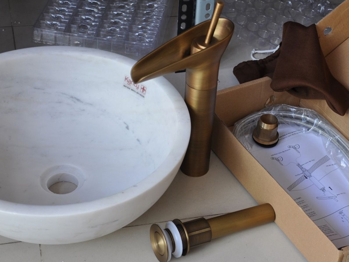 Vòi chậu lavabo nóng lạnh bằng đồng Kanly GCA07