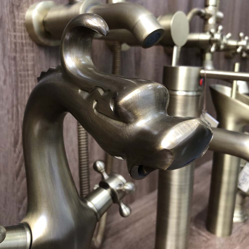 Vòi chậu lavabo nóng lạnh bằng đồng Kanly GCA10 / GCV10