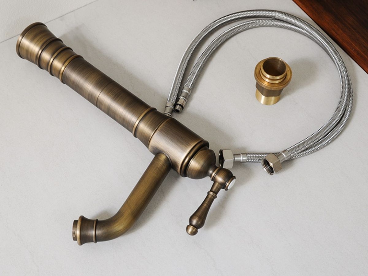 Vòi chậu lavabo nóng lạnh bằng đồng Kanly GCA13