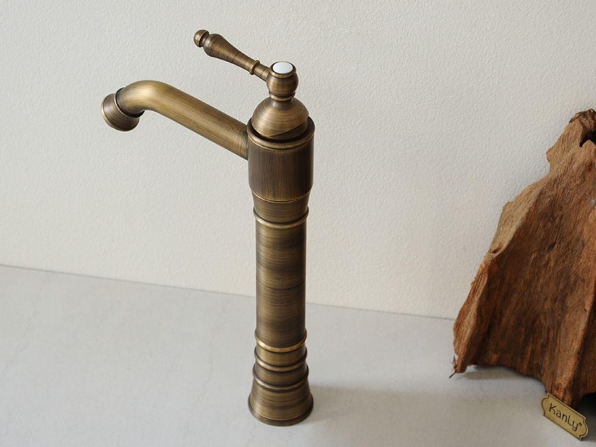Vòi chậu lavabo nóng lạnh bằng đồng Kanly GCA13
