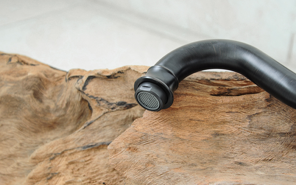 Vòi rửa lavabo thân cao bằng đồng Kanly GCA15B