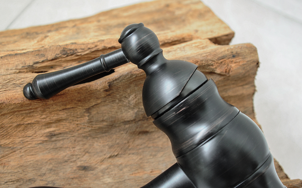 Vòi rửa lavabo thân cao bằng đồng Kanly GCA15B