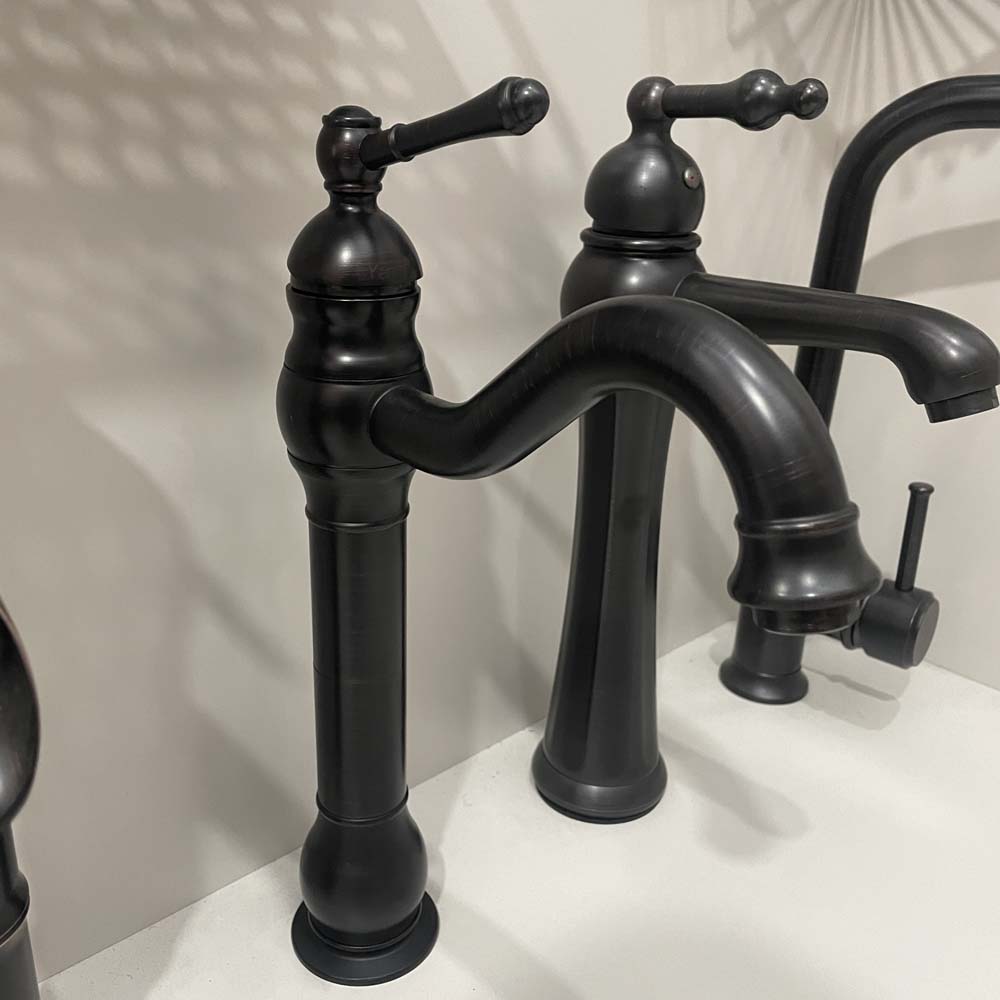 Vòi rửa lavabo thân cao bằng đồng Kanly GCA15B