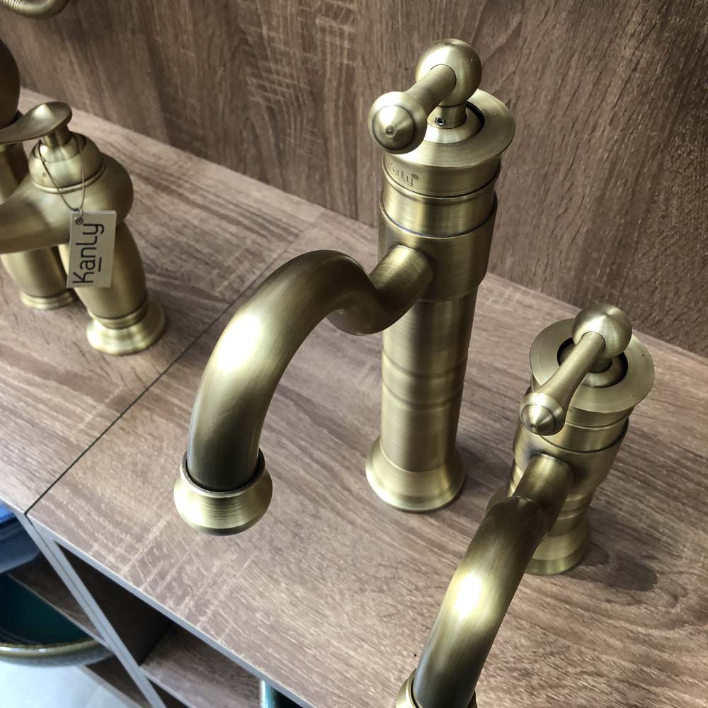 Vòi chậu nóng lạnh bằng đồng Kanly GCA16/V16