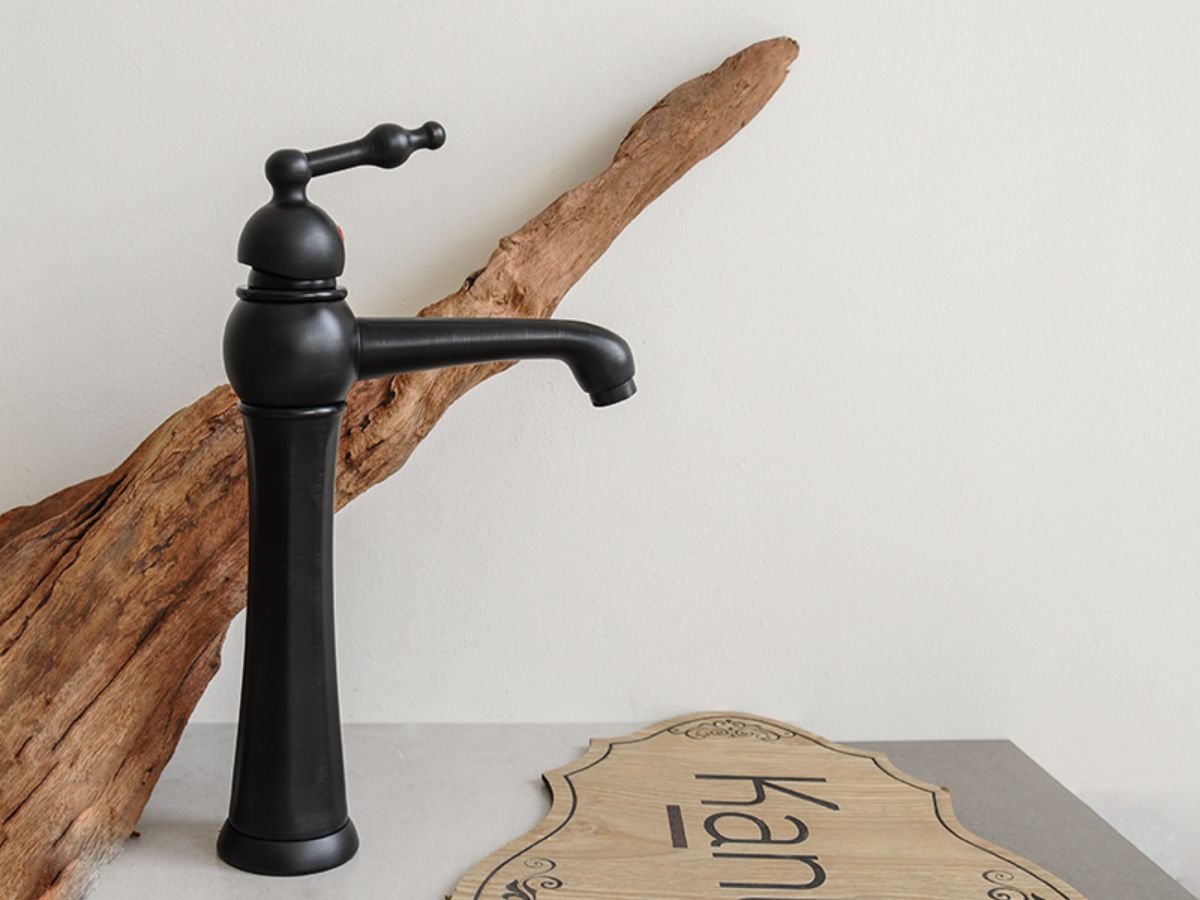 Vòi chậu lavabo nóng lạnh bằng đồng Kanly GCA16B