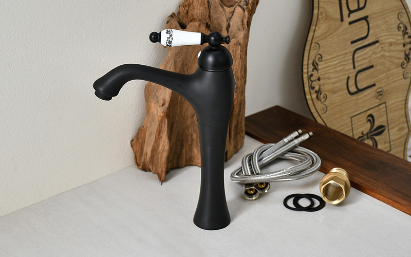 Vòi rửa lavabo thân cao bằng đồng Kanly GCA17B