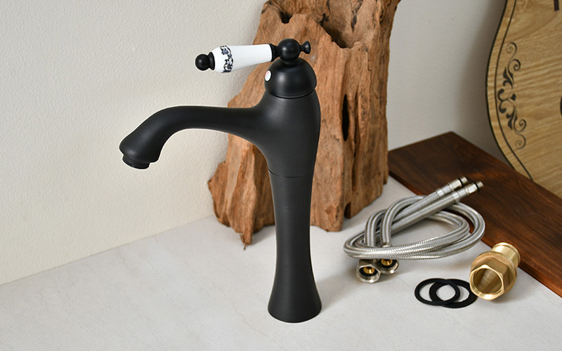 Vòi rửa lavabo thân cao bằng đồng Kanly GCA17B