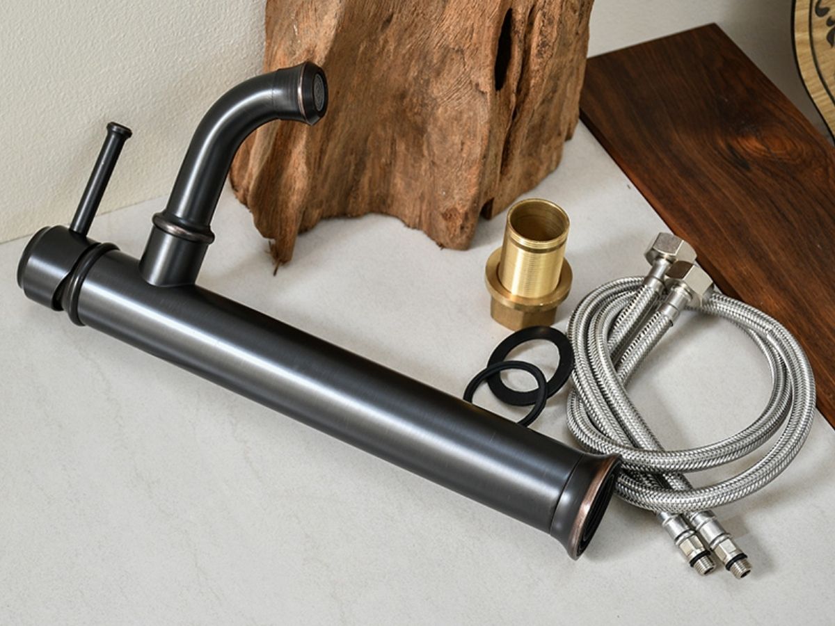Vòi chậu lavabo nóng lạnh bằng đồng Kanly GCA20B