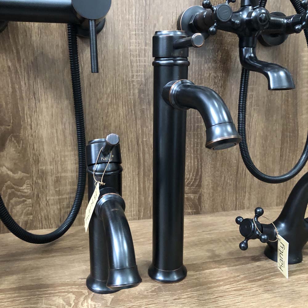 Vòi chậu lavabo nóng lạnh bằng đồng Kanly GCA20B/V20B