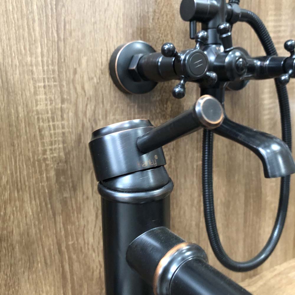 Vòi chậu lavabo nóng lạnh bằng đồng Kanly GCA20B/V20B