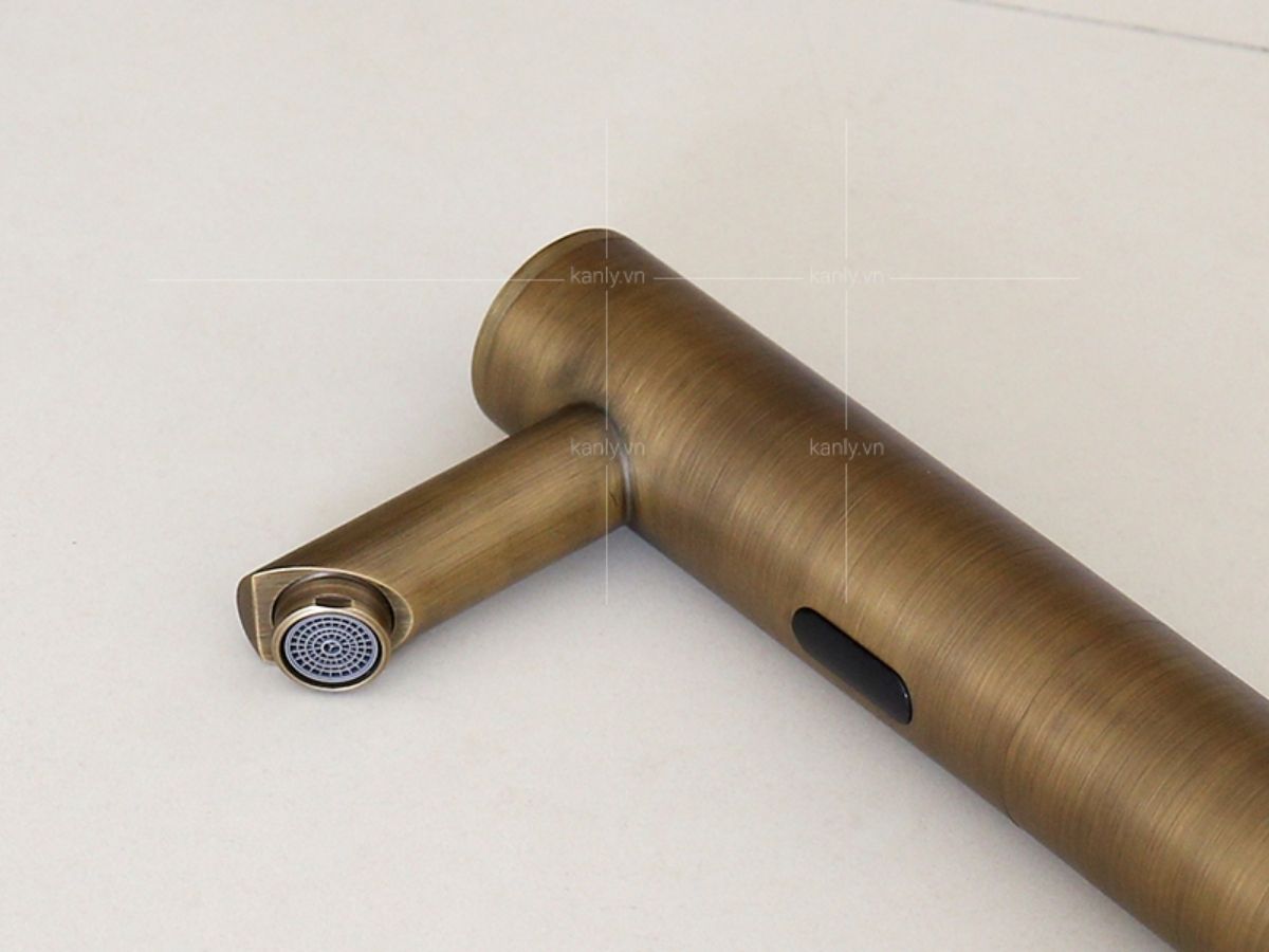 Vòi chậu lavabo cảm ứng bằng đồng Kanly GCAC1