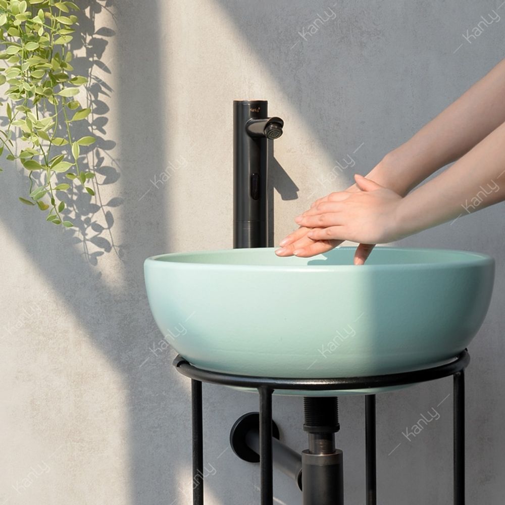 Vòi chậu lavabo cảm ứng bằng đồng Kanly GCAC1B