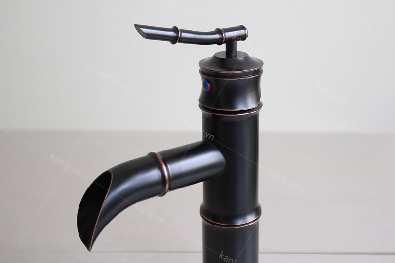 Vòi lavabo nóng lạnh bằng đồng Kanly GCA02B/V02B