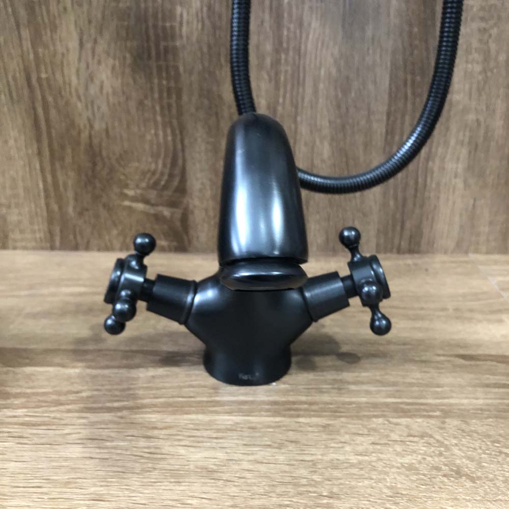 Vòi chậu lavabo nóng lạnh bằng đồng Kanly GCV05B