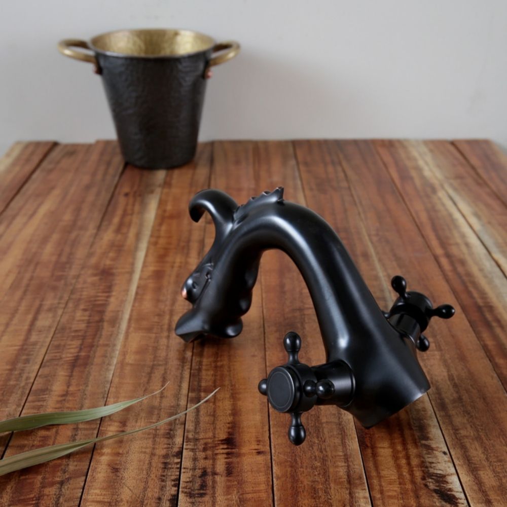 Vòi chậu lavabo nóng lạnh bằng đồng Kanly GCV10B