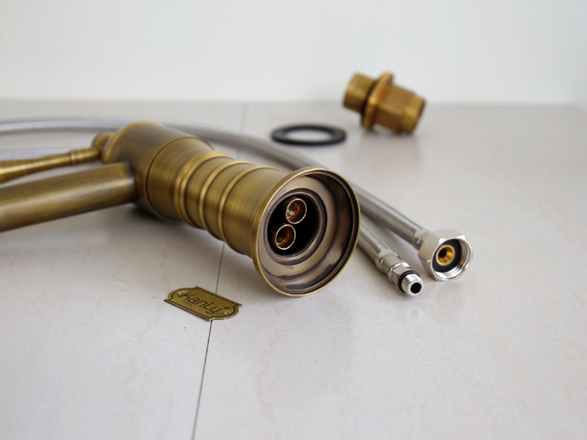 Vòi chậu lavabo nóng lạnh bằng đồng Kanly GCV13