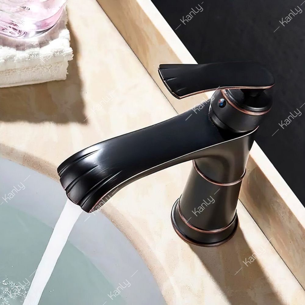 Vòi chậu lavabo nóng lạnh bằng đồng Kanly GCV41B