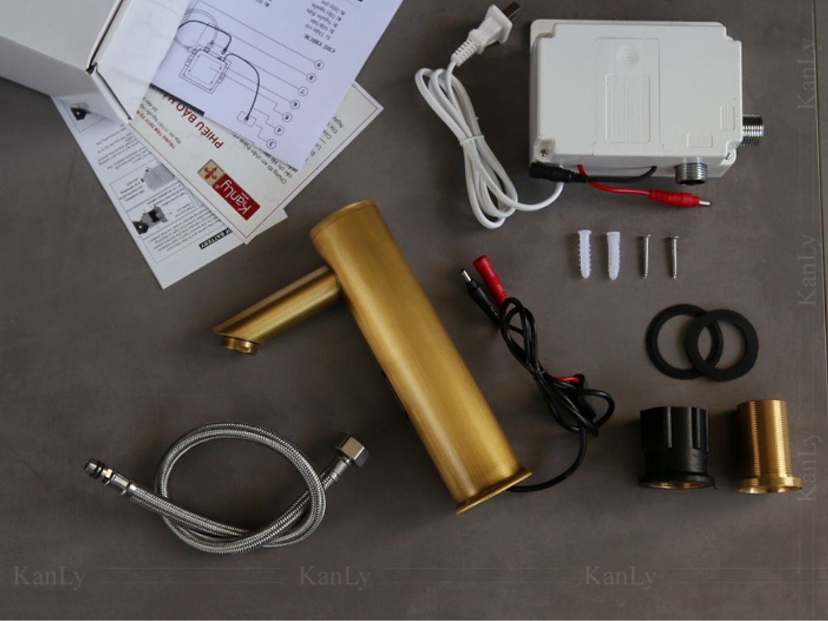 Vòi chậu lavabo cảm ứng bằng đồng Kanly GCVC1