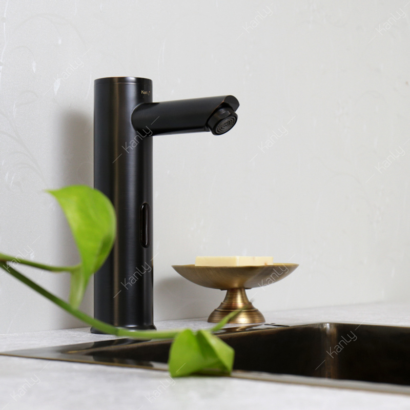 Vòi lavabo cảm ứng Kanly GCVC1B