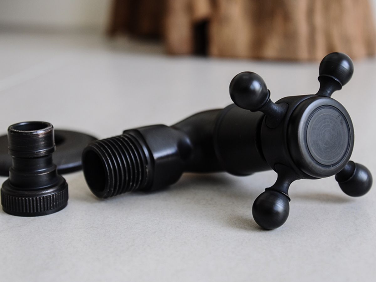 Vòi hồ nước lạnh bằng đồng Kanly GCT01NB