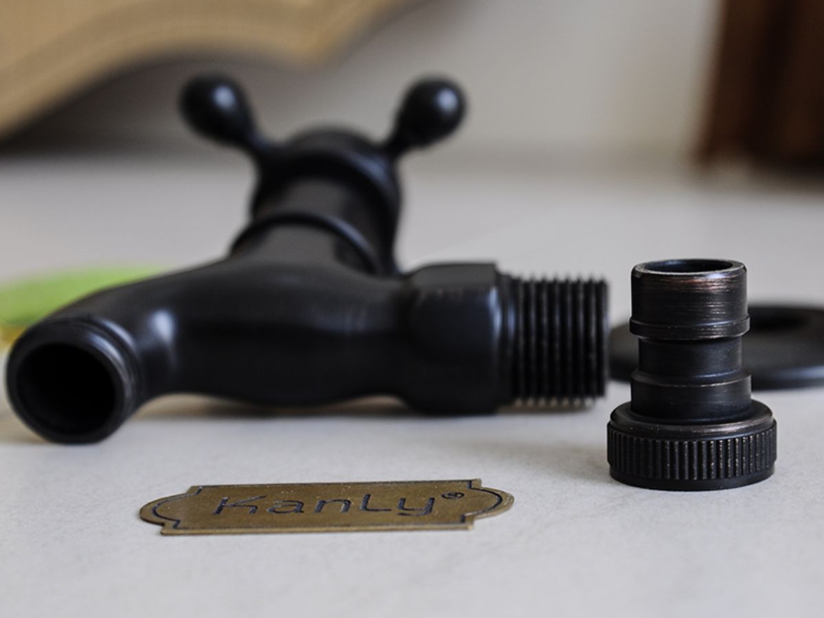 Vòi hồ nước lạnh bằng đồng Kanly GCT01NB