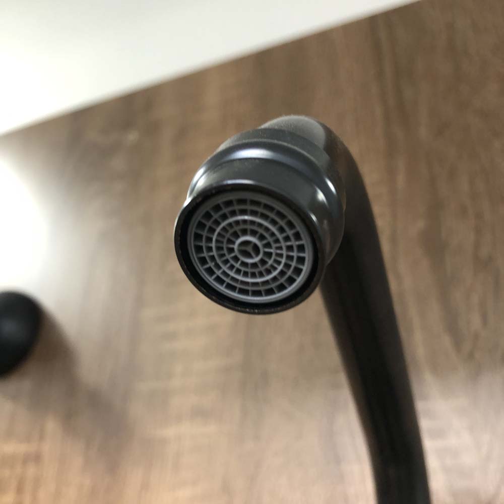 Vòi nước treo tường nóng lạnh Kanly GCT05B