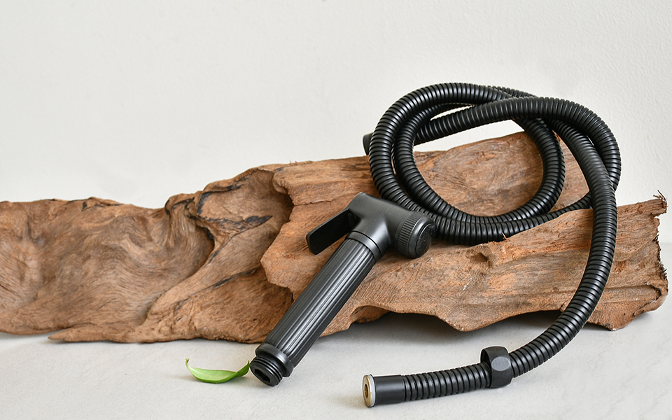 Vòi xịt rửa vệ sinh bồn cầu Kanly GCK22B