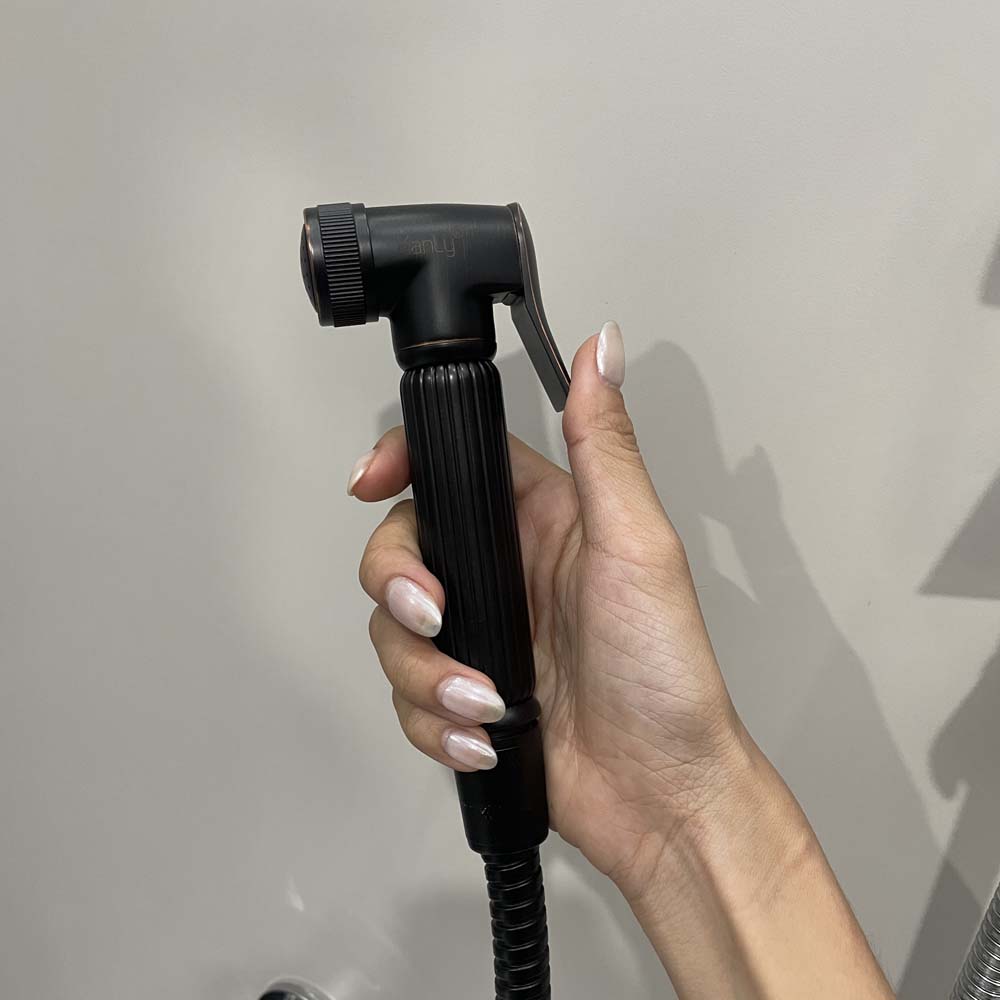 Vòi xịt rửa vệ sinh bồn cầu Kanly GCK22B