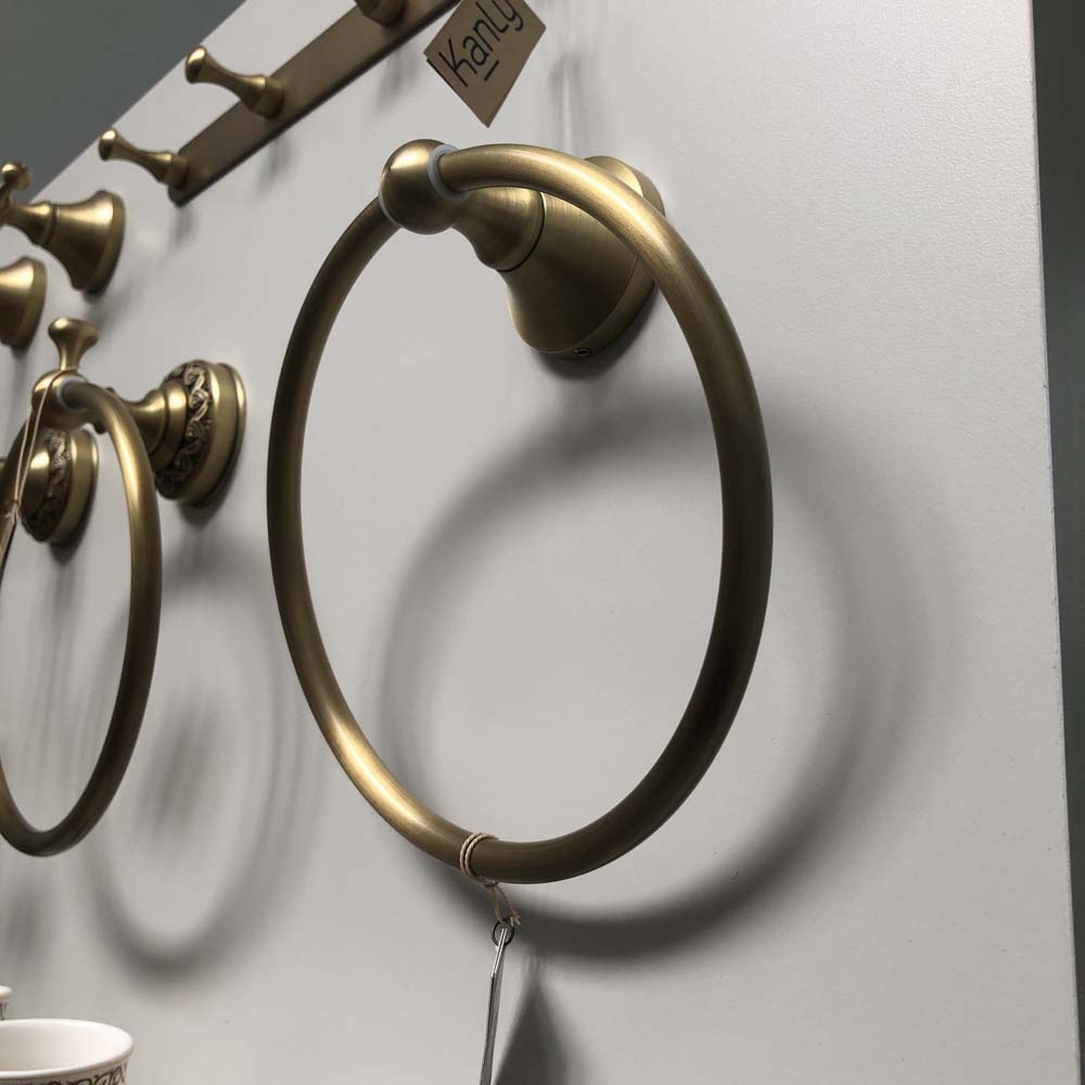Vòng treo khăn bằng đồng Kanly GCK02