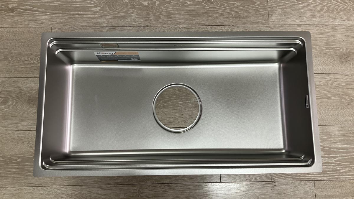 Chậu rửa chén Posco 304 Linen dập nổi Kluger KG8644FS Basic
