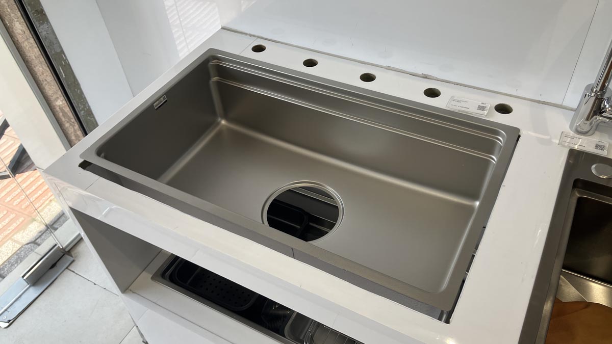 Chậu rửa chén Posco 304 Linen dập nổi Kluger KG7644FS Basic