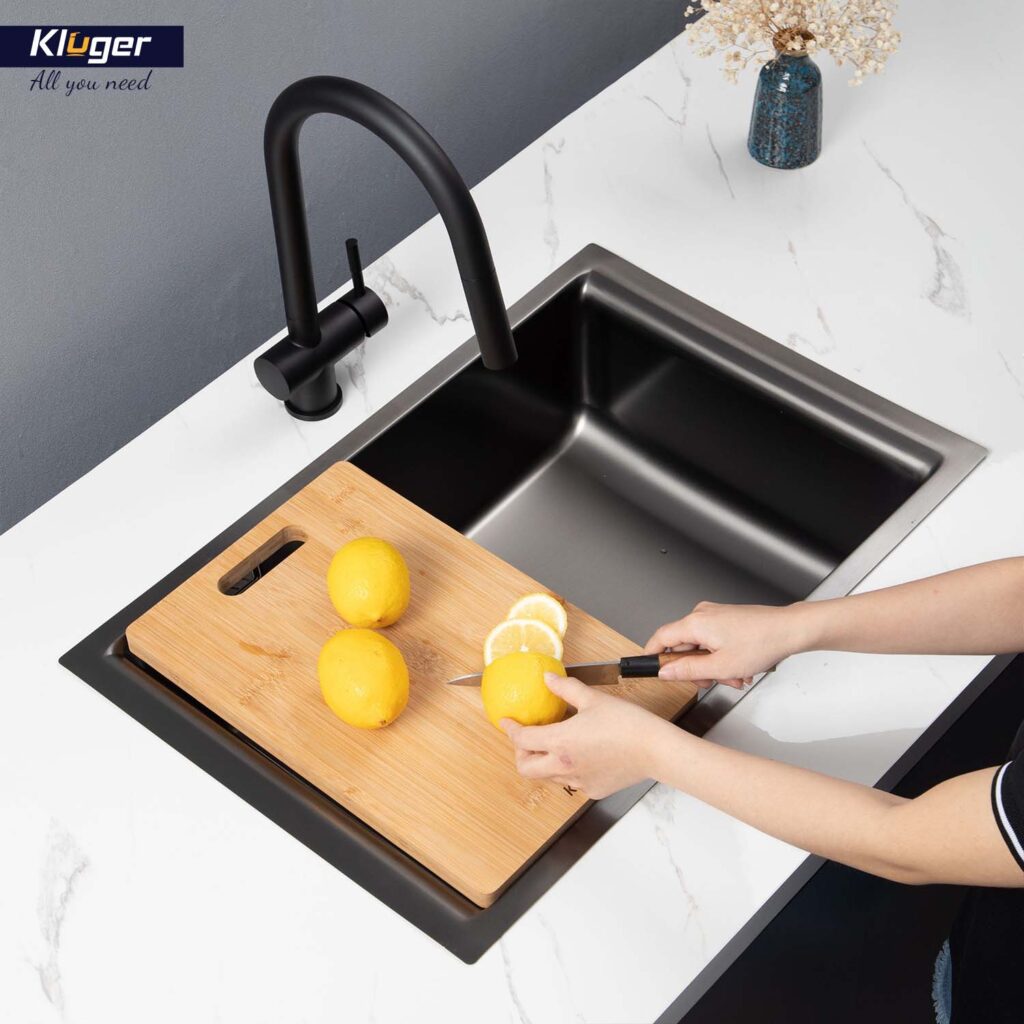 Chậu rửa chén Posco 304 đánh bóng bề mặt KLUGER KU8121B-S68