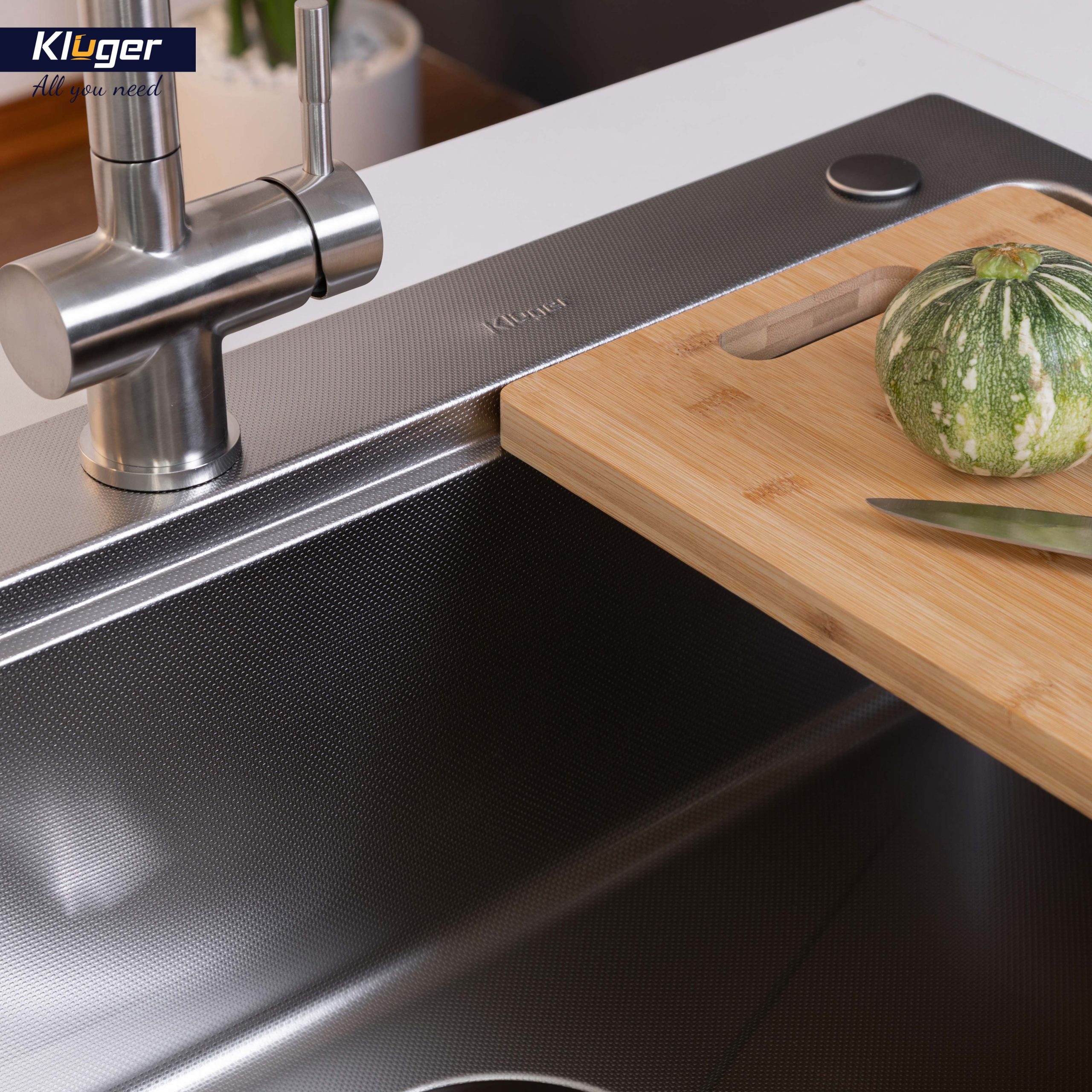 Chậu rửa chén Posco 304 Linen dập nổi KLUGER KW8181FS-S81 (K800 Series)