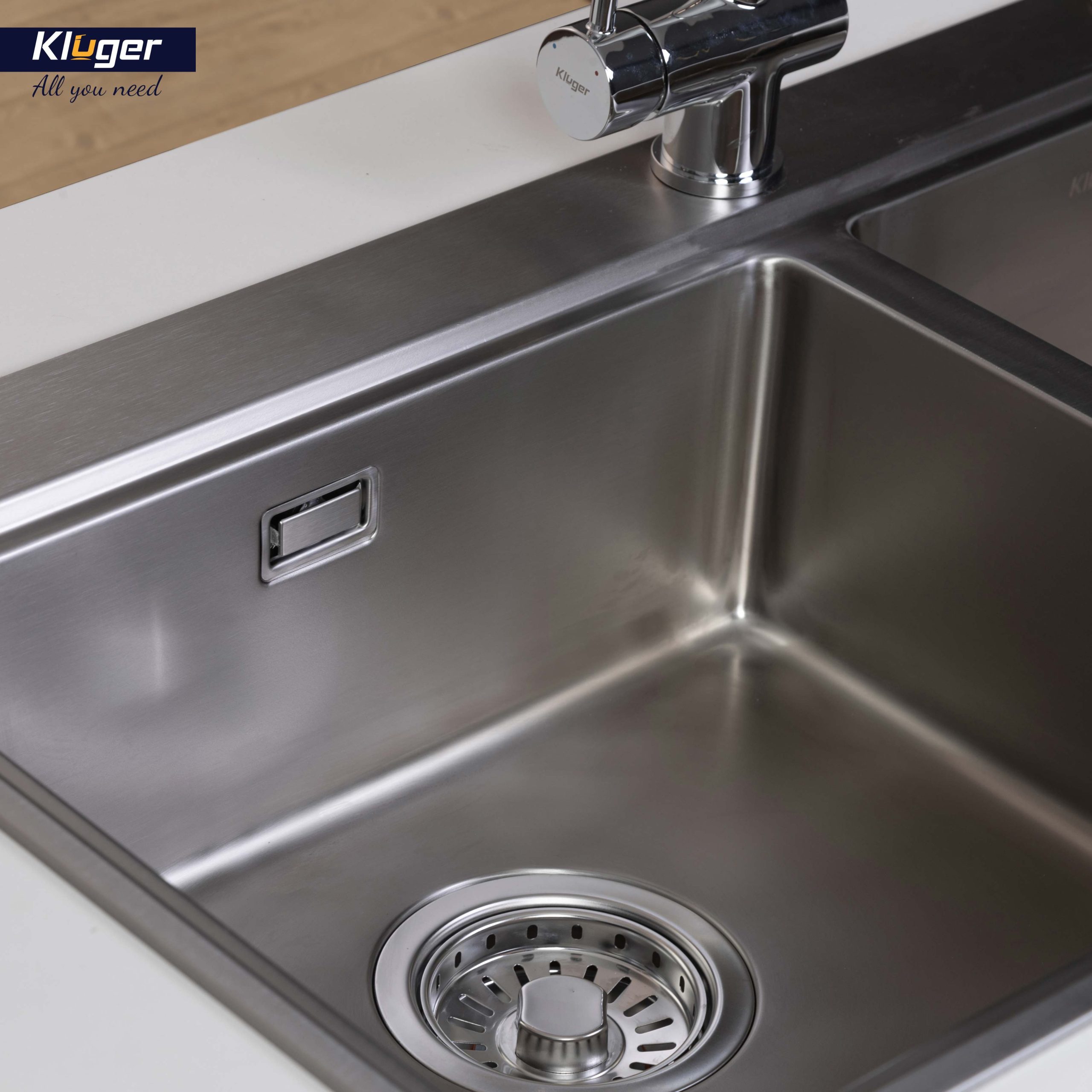 Chậu rửa chén Posco 304 đánh bóng bề mặt Kluger KW8211S - S84