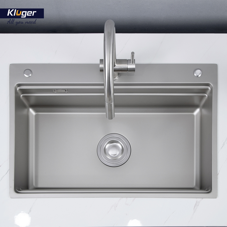 Chậu rửa chén Posco 304 Linen dập nổi KLUGER KWF8161FS-S76 (K600 Series)
