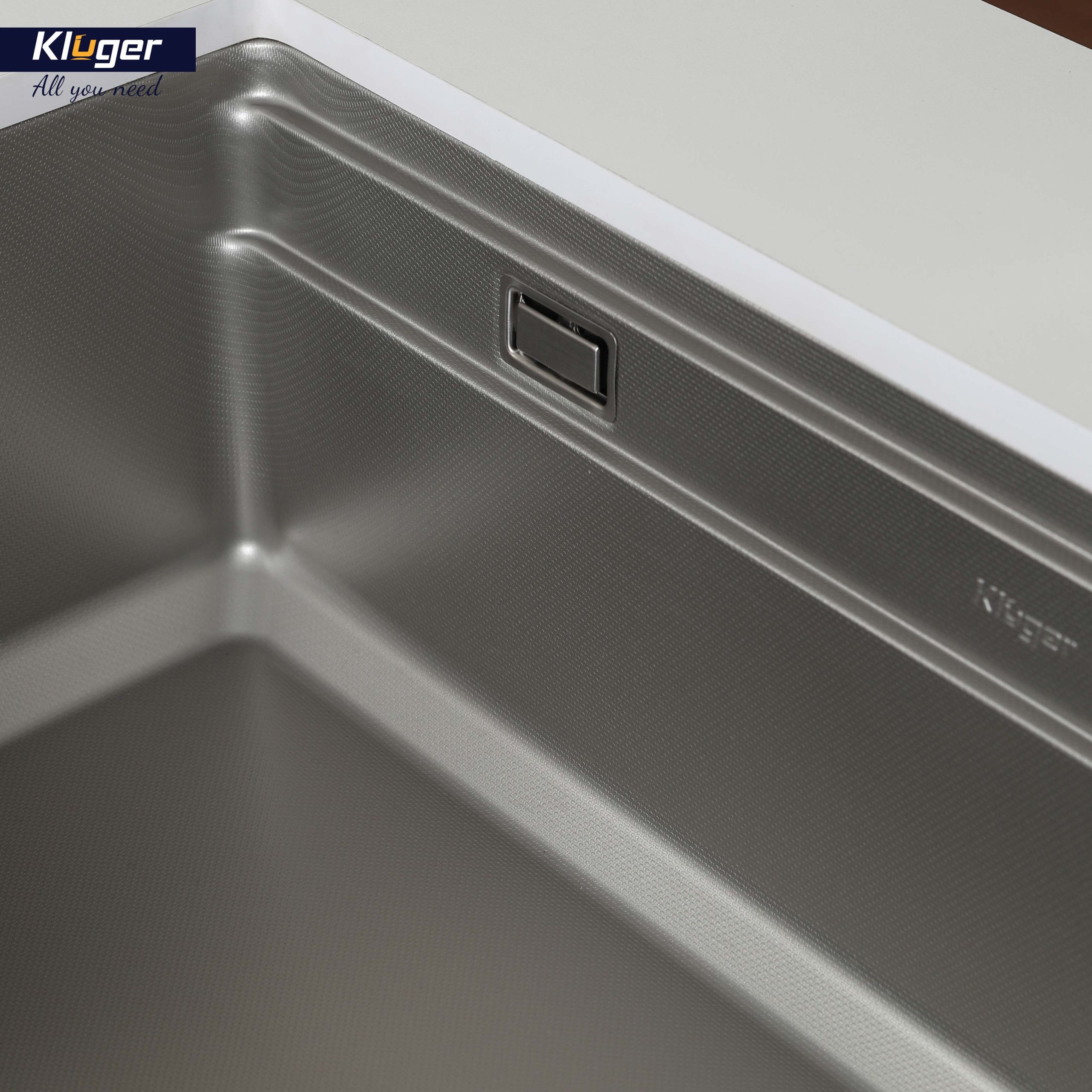 Chậu rửa chén Posco 304 Linen dập nổi KLUGER KWU8161FS-S76