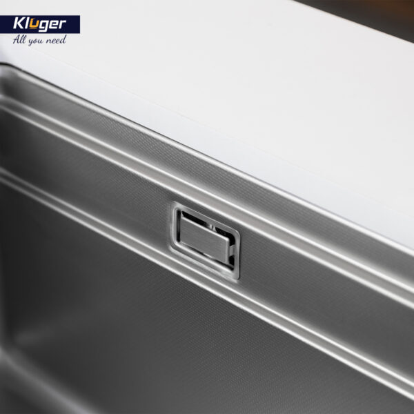 Chậu rửa chén Posco 304 Linen dập nổi KLUGER KWU8161FS-S86Plus (K600 Series)