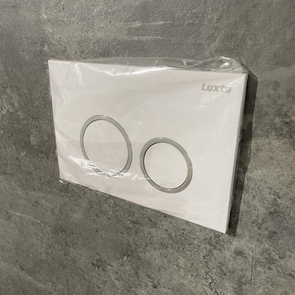 Bồn cầu treo tường LUXTA LT-402 nắp êm