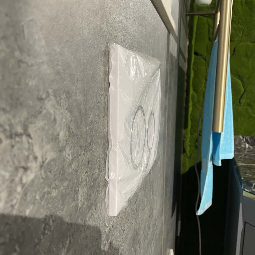 Bồn cầu treo tường LUXTA LT-402 nắp êm