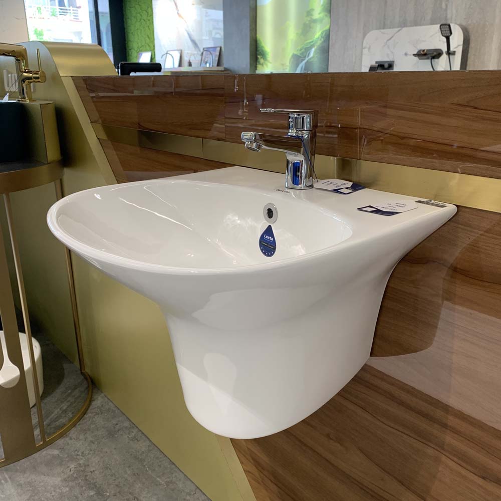Chậu rửa mặt lavabo treo tường Luxta LL-102C liền khối