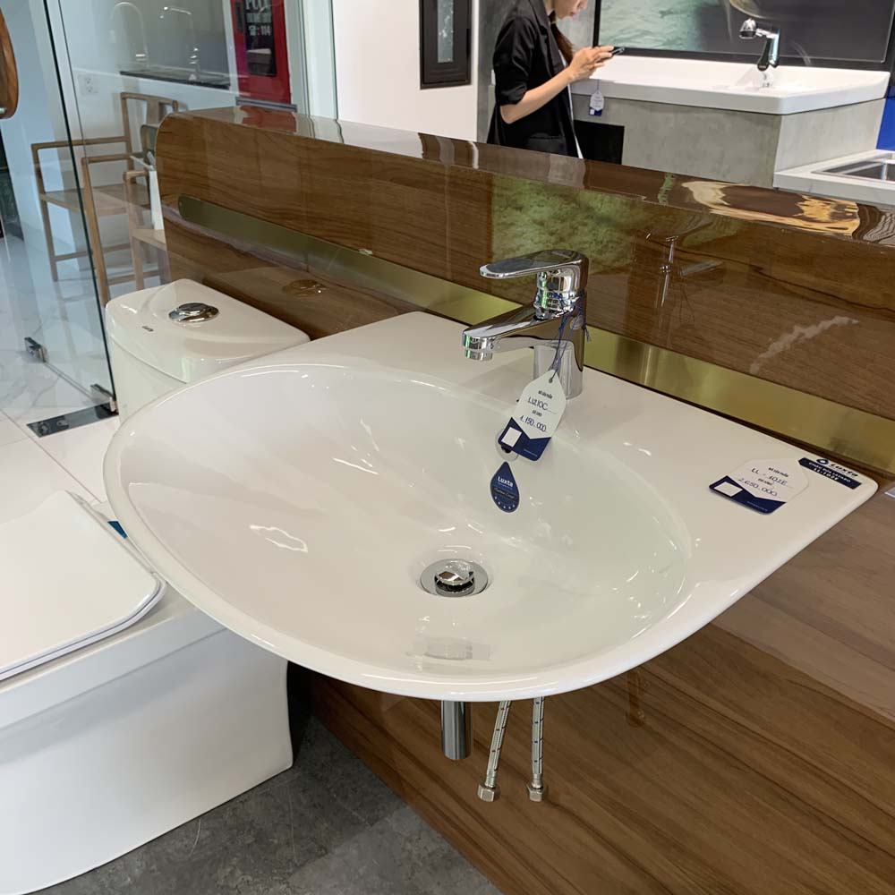 Chậu rửa mặt lavabo treo tường Luxta LL-102E