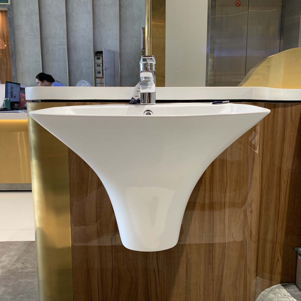 Chậu rửa mặt lavabo treo tường Luxta LL-103B