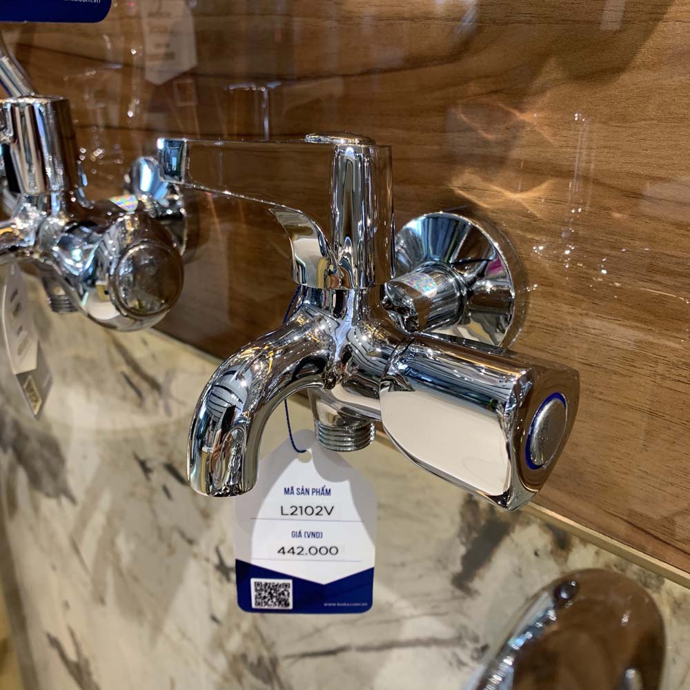 Vòi sen tắm Luxta L2102V