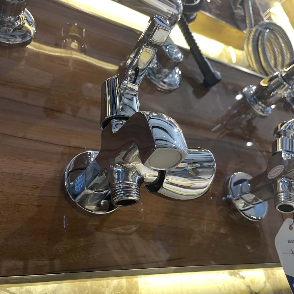 Vòi sen tắm Luxta L2114T1