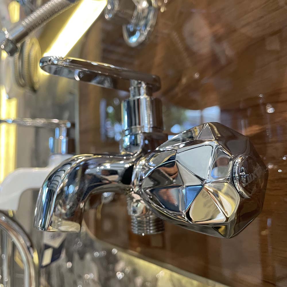 Vòi sen tắm Luxta L2114T3