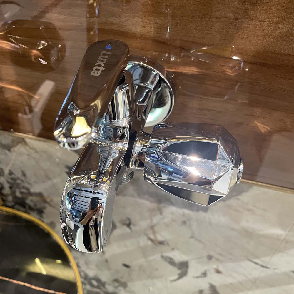 Vòi sen tắm Luxta L2114T3